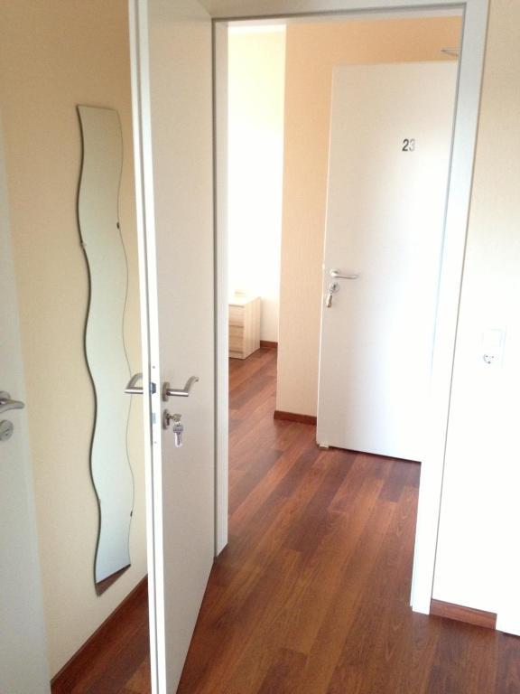 Vierlandentor Hotel Хамбург Екстериор снимка