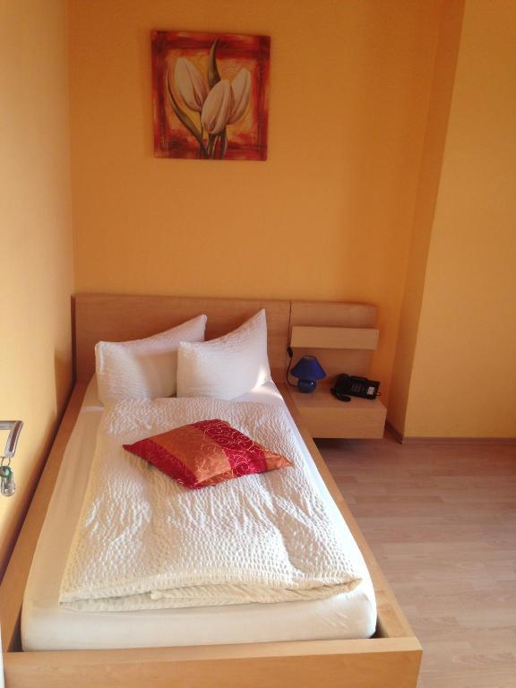 Vierlandentor Hotel Хамбург Стая снимка